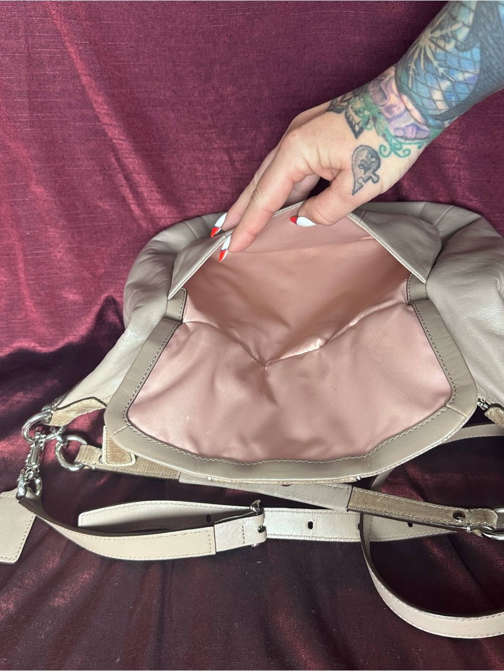 Coach Kristin Leather Hobo Bag Taupe Fawn Beige Silver Hardware ๐โจ - Picture 14 of 16
